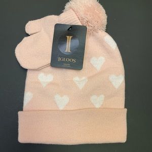 IGLOOS PINK W WHITE HEARTS WINTER HAT BEANIE